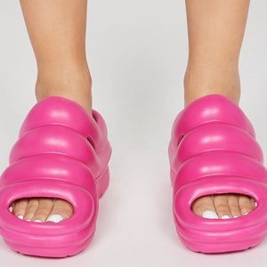Brand New- Super Cute Platform Slides
